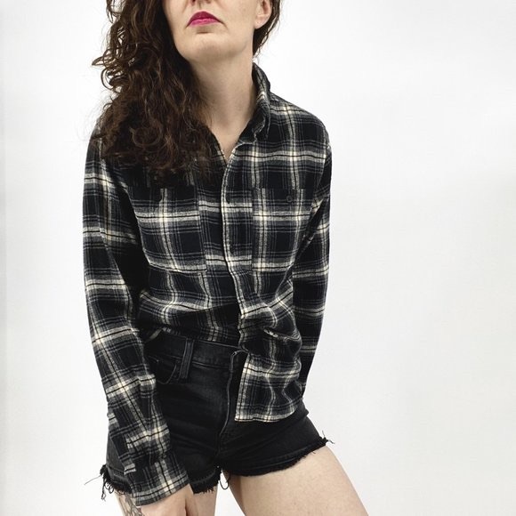 Native youth plaid button down black grey small - Picture 1 of 9